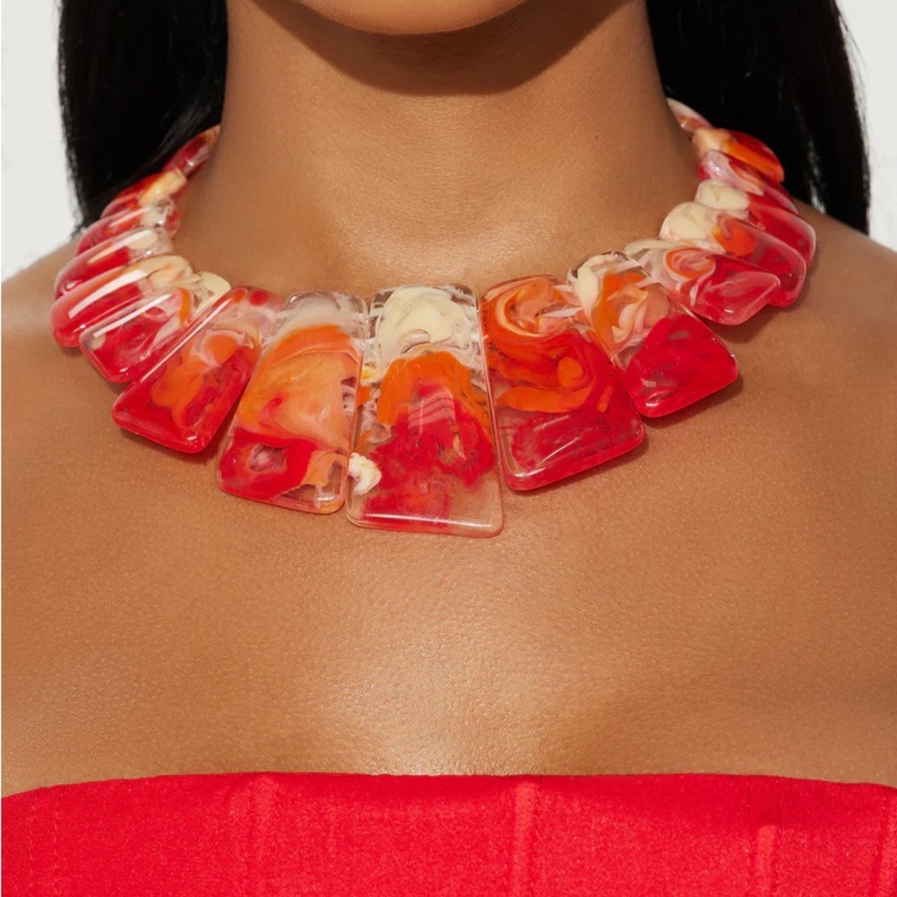 NWT- Fashion nova CARIBAEA NECKLACE